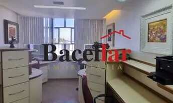 Imagem: Sala diferenciada com 2 vagas na Tijuca!