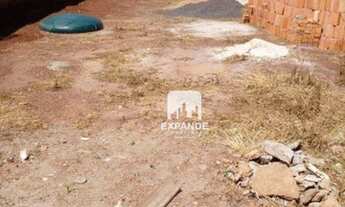 Imagem 2: Imóvel para venda possui 262 metros quadrados em Jardim Itamarati - Botucatu