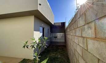 Imagem 4: Casa a venda - Em condominio fechado com 2 dormitórios