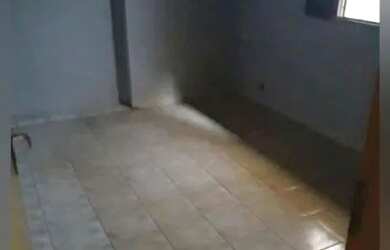 Imagem 3: VENDE-SE CASA COM CÔMODO COMERCIAL