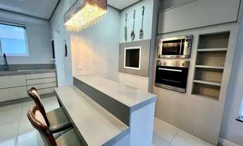 Imagem 2: Apartamento para aluguel possui 133 metros quadrados com 3 quartos