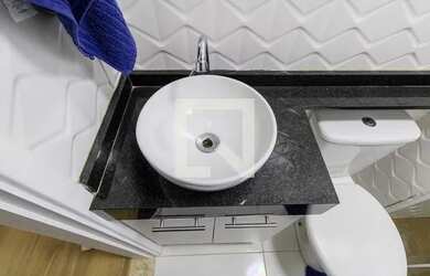 Imagem 2: Apartamento para Aluguel - Guaratiba, 2 Quartos, 39 m2