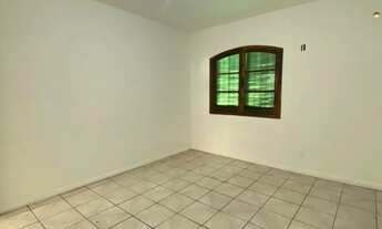 Imagem 2: Oportunidade! Casa A venda no centro de Governador valadares