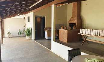 Imagem 4: Sobrado amplo no Centro de Bady Bassitt