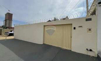 Imagem: Casa a venda com 4 quartos no Jardim América