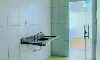 Imagem 5: Casa com 2/4 sendo 1 suíte, Cozinha, Sala, Banheiro, Garagem-BAIRRO MANGABEIRA