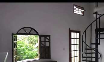 Imagem 4: Village ecológico situado em rua de acesso local, segurança e sossego