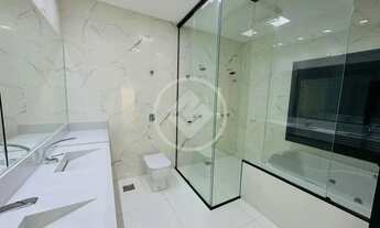 Imagem 7: Sobrado fundo de esquina com 4 suítes, piscina e hidromassagem no Condomínio do Lago. codi