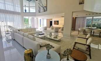 Imagem 7: Casa para aluguel possui 800 metros quadrados com 5 quartos