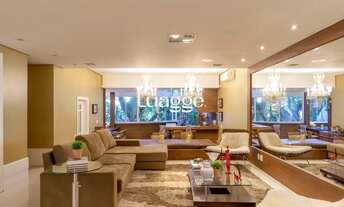 Imagem 2: Casa em Condomínio com 567m² e 3 dormitórios, 3 suítes, 3 vagas