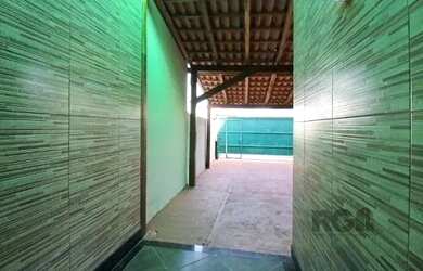Imagem 5: Casa em Porto Alegre, no bairro Aberta dos Morros, com 2 dormitório(s), e 2 banheiros, à v