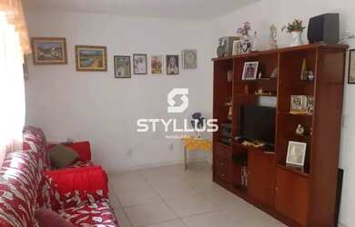 Imagem 3: Casa Ampla em Condomínio com Vaga na Frente e Localização Privilegiada! M16P