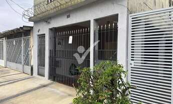 Imagem 2: Escritório Térreo em Rua Tranquila: Praticidade e Silêncio com 1 Vaga de Garagem