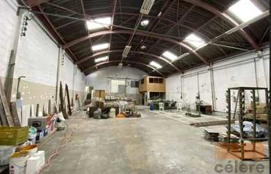 Imagem 2: Galpão com 480m² de terreno por R$ 16.000,00/mês