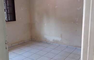 Imagem 4: Vendo casa em terreno inteiro