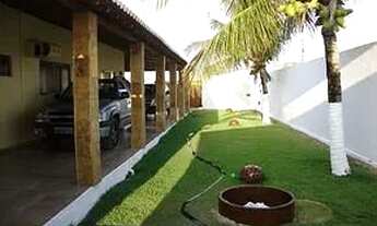 Imagem 5: Casa para venda possui 316 metros quadrados com 5 quartos