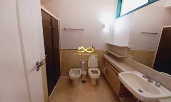 Imagem 3: Alto padrão - cond. fechado-6 suítes - máster com hidromassagem e closet