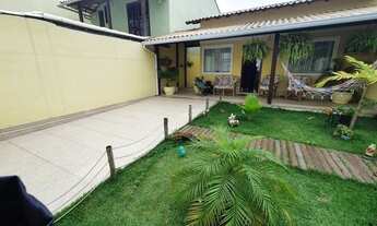 Imagem 2: Casa linear com ótimo quintal na estrada da grama