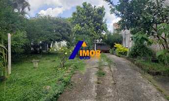 Imagem: Terreno com 2 casas