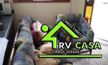 Imagem 2: Casa com 137m² de terreno, 3 dormitórios sendo 1 suíte, 2 vagas de garagens cobertas, 2 ba