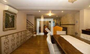 Imagem 5: Casa à Venda - Independência, 3 Quartos, 409 m2