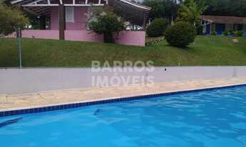 Imagem: Chácara com piscina e área gourmet em