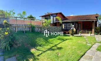 Imagem 5: Charmosa casa em rua fechada, com 3 dormitórios, sendo uma suíte, piscina, churrasqueira e