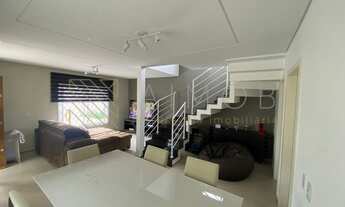 Imagem 3: Sobrado de frente para rua, vaga para até 3 veículos, espaçoso e com móveis planejados à v