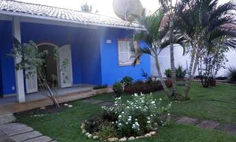 Imagem 3: Casa linear e independente em terreno único com 2 quartos com piscina