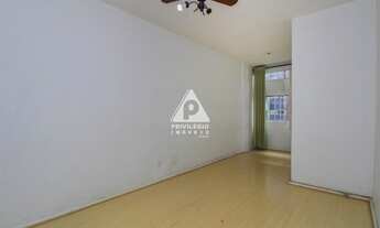 Imagem 4: 2 quartos com dependência em Copacabana!!!