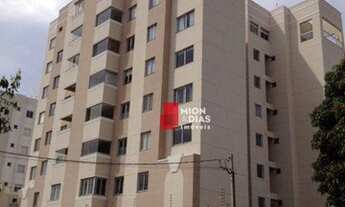 Imagem 2: Apartamento localizado no centro, semimobiliado, com churrasqueira na sacada