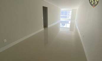 Imagem 2: Maravilhoso apartamento, 3 suítes, 2 vagas - Frente mar!