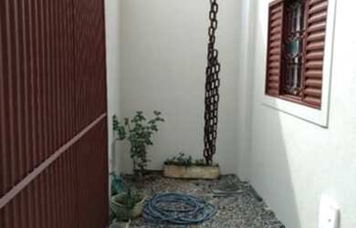 Imagem 6: Casa para venda com 155 metros quadrados com 3 quartos