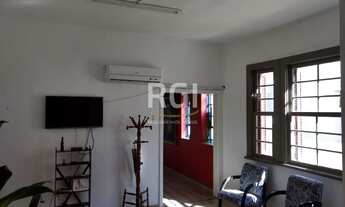 Imagem 6: Casa 3 dormitórios com garagem no bairro Floresta em Porto Alegre