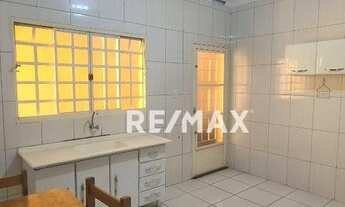 Imagem 3: Casa com 2 quartos sendo 1 suíte atrás do Makro