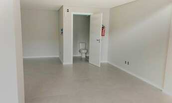 Imagem 7: Loja comercial de 70 m² para aluguel bem localizada em Coqueiros, Florianópolis