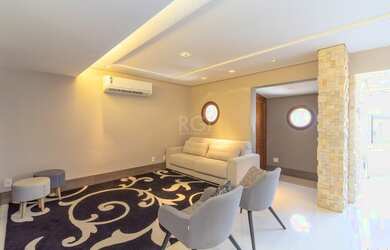 Imagem 3: Porto Alegre - Casa Padrão - Cristal