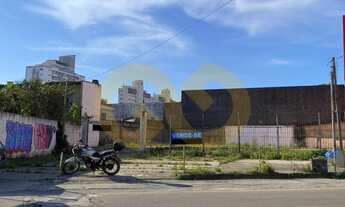 Imagem 2: Terreno à venda, 958 m² com projeto de multifamiliar