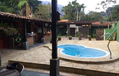 Imagem 6: Casa com 03 Quartos e piscina á venda