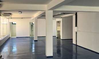 Imagem 3: Prédio/Edifício inteiro para aluguel possui 810 metros quadrados com 3 quartos