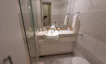 Imagem 4: Humaitá! 3 quartos sendo um suíte, 3 banheiros, cozinha totalmente planejada com material