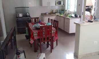 Imagem 6: Sobrado de Condominio semi novo. 200 metros do metrô