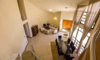 Imagem: Casa para venda tem 330 metros quadrados