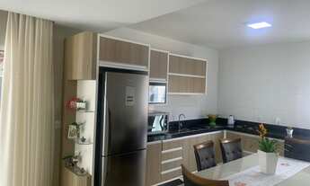 Imagem 4: Casa com sobrado atrás na vila gastronômica no Perequê - Porto Belo