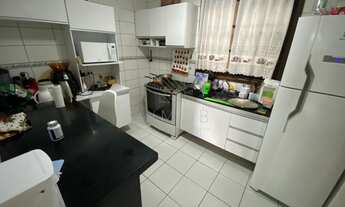 Imagem 6: Sobrado de frente para Rua à venda 380.000,00 com 3 Dormitórios incluindo 1 Suíte na Regiã