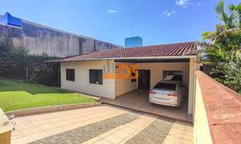 Imagem: Ampla Casa na Velha Central