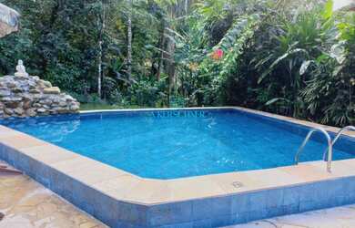 Imagem 2: CASA CHARMOSA EM CONDOMÍNIO PARA LOCAÇÃO ANUAL, 3 SUÍTES E PISCINA A APENAS 500MTS DA PRAI