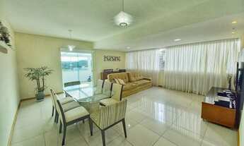 Imagem 7: Casa de condomínio para venda tem 233 metros quadrados com 4 quartos