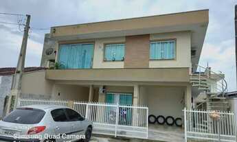 Imagem: Casa com piscina