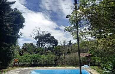 Imagem 2: Esmeraldas - Sítio - Melo Viana